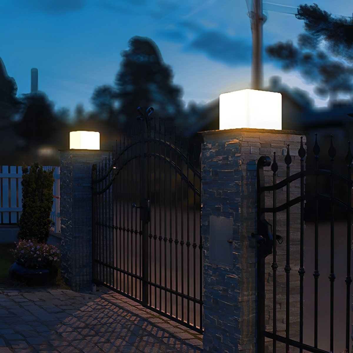 Waterproof Modern Square LED Outdoor Post Lights